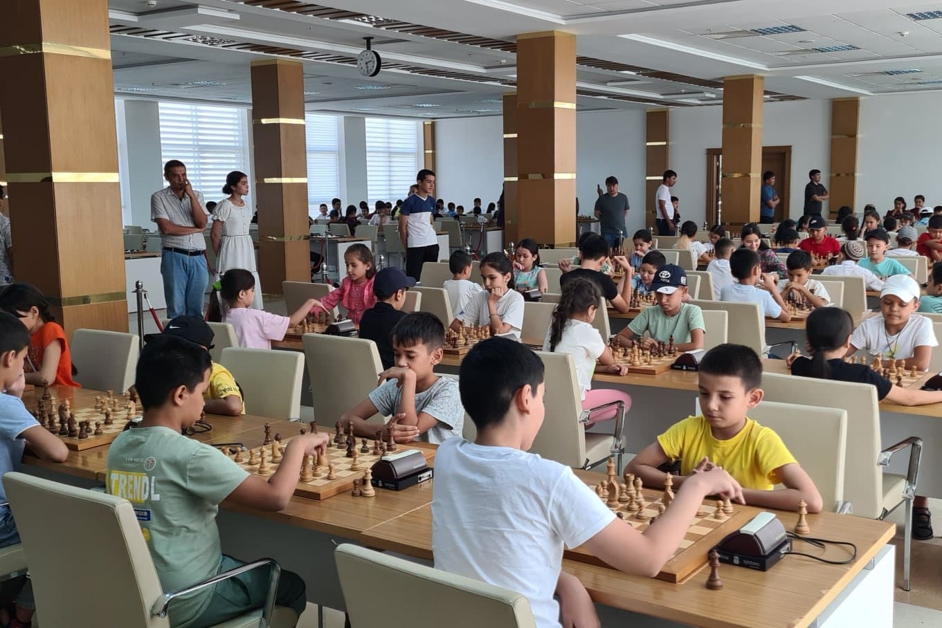 Победители школьного чемпионата Туркменистана по шахматам отправятся на мировое первенство