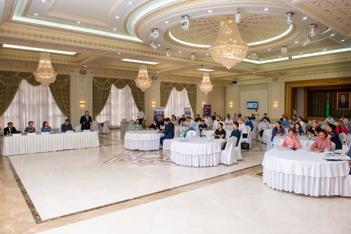 v-ramkah-dnya-konsaltinga-v-oblasti-prodvizheniya-eksporta-dan-start-novomu-mediaproektu