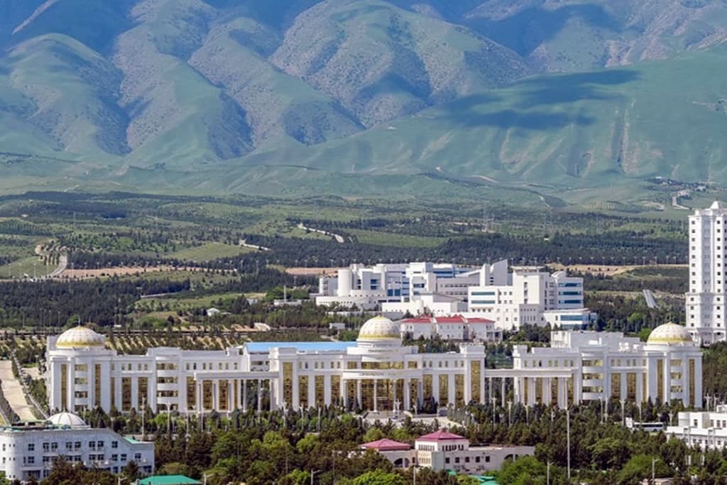 Turkmen scientists have experimentally proved a new way of treating purulent keratitis