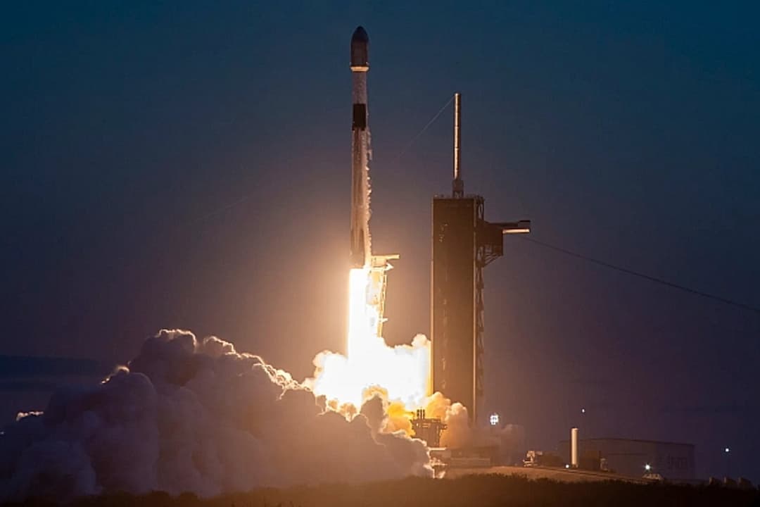 Компания Илона Маска вывела на орбиту 22 интернет-спутника Starlink