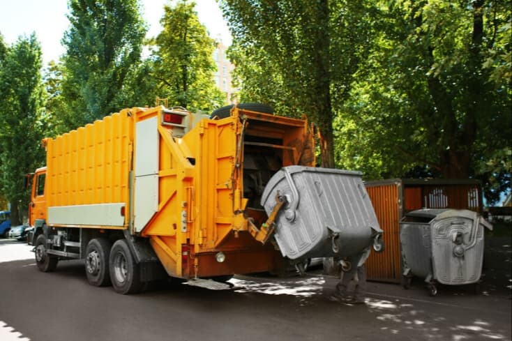 In Uzbekistan, garbage began to be taken out to classical music
