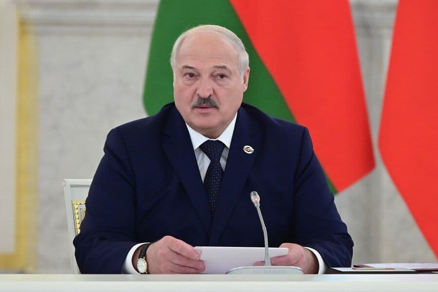 Türkmenistanyň Prezidenti Aleksandr Lukaşenkony gutlady