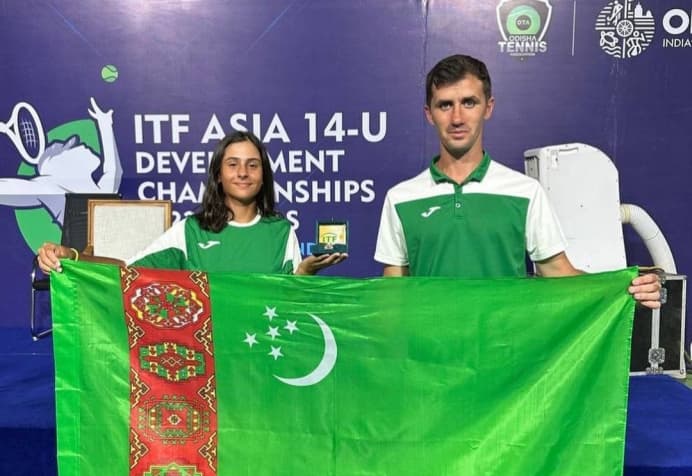 Türkmen tennisçisi Aziýa çempionatynyň ýarym finalyna çykdy