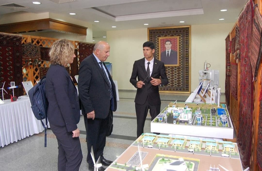 specialisty-turkmenistana-izuchili-mezhdunarodnyj-opyt-po-energosberezheniyu-i-energoeffektivnosti