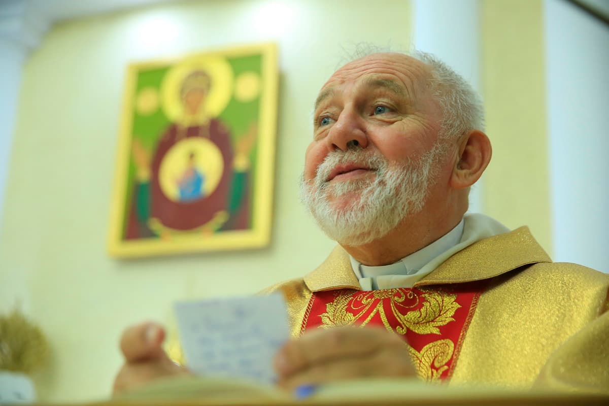 The President of Poland awarded the head of the Catholic mission in Turkmenistan Andrzej Madej