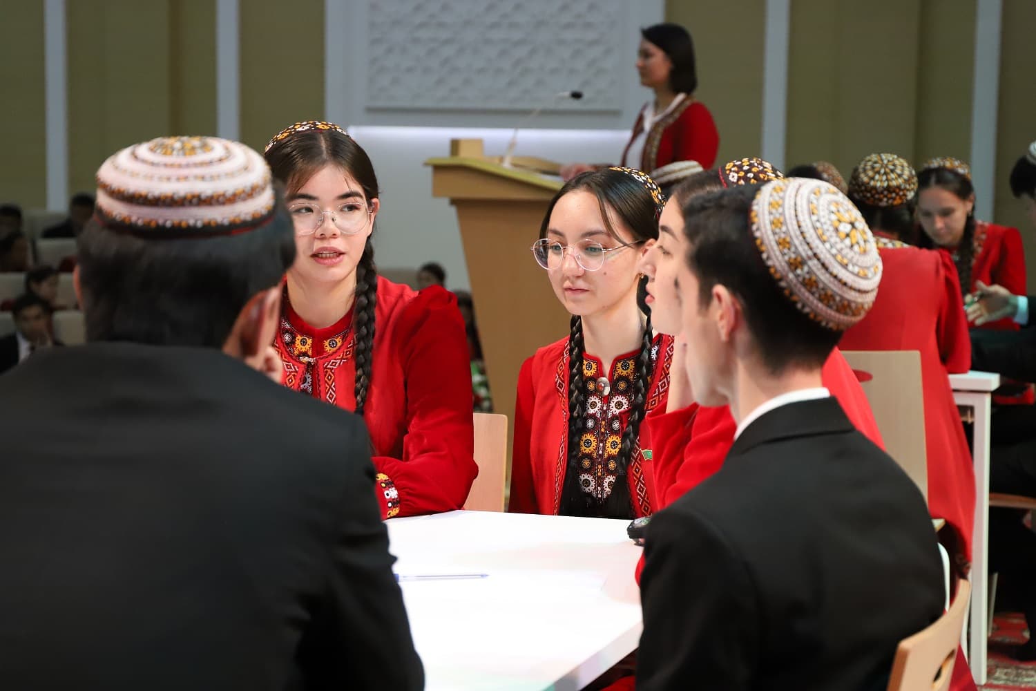 pul-talantov-na-nedele-vysokih-tehnologij-v-turkmenistane-proshel-brejn-ring-po-innovaciyam