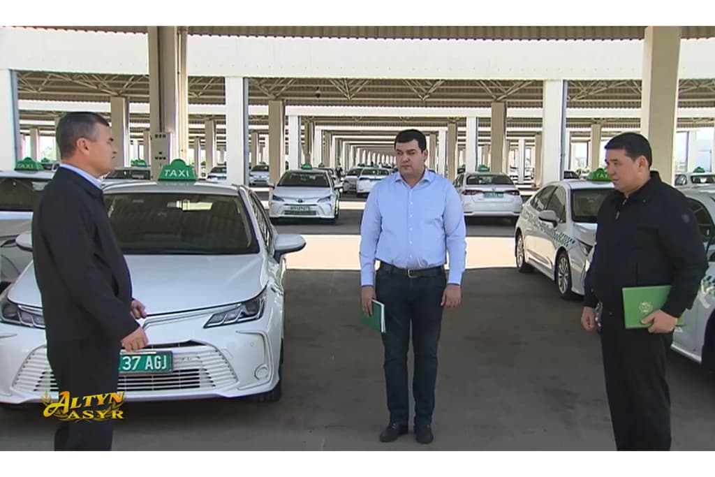 gendirektor-transportnogo-agentstva-turkmenistana-sovershil-rabochuyu-poezdku-po-ashhabadu-i-balkanskoj-oblasti