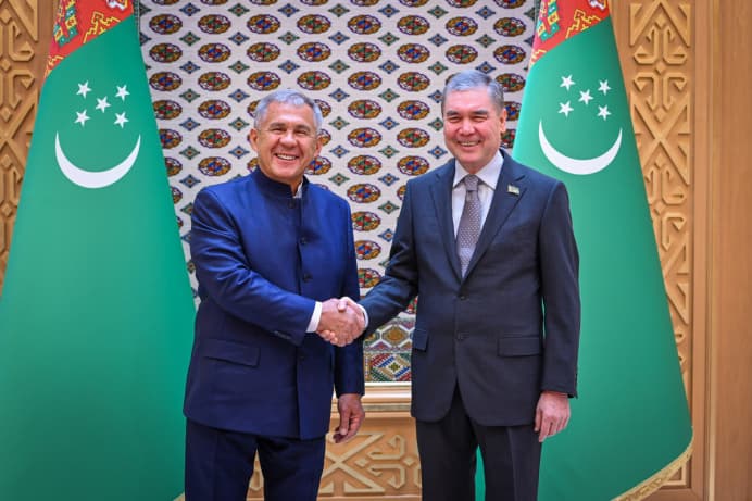 gurbanguly-berdimuhamedov-and-rustam-minnikhanov-held-negotiations