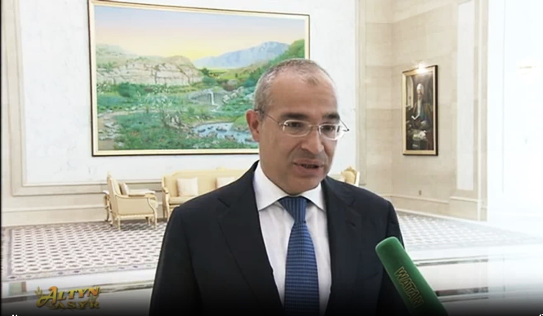 Serdar Berdimuhamedow Azerbaýjan Respublikasynyň ykdysadyýet ministrini kabul etdi