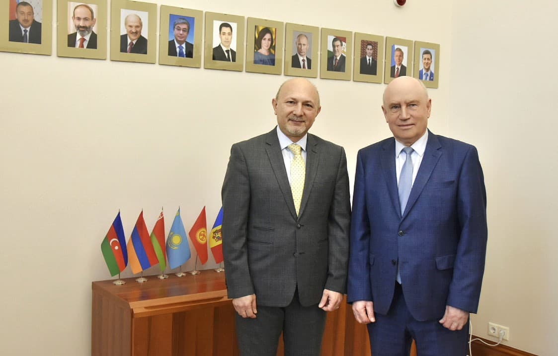 BMG-niň Merkezi Aziýa üçin öňüni alyş diplomatiýasy boýunça sebit merkeziniň ýolbaşçysy Moskwada GDA-nyň Baş sekretary bilen duşuşdy