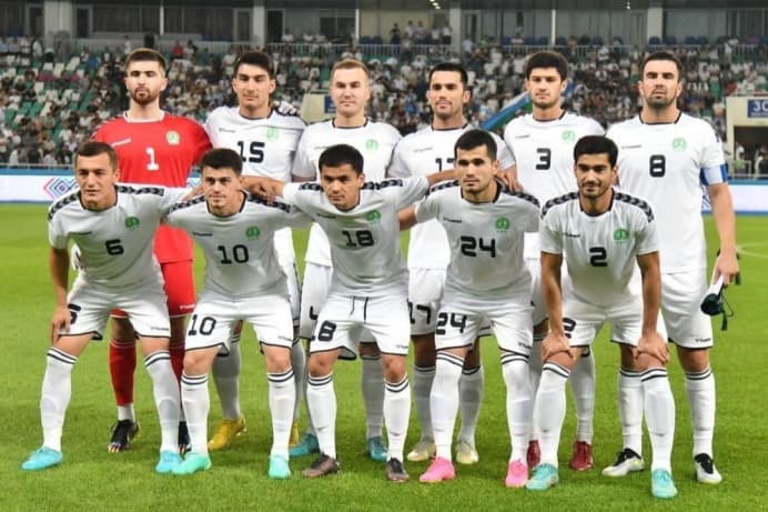 Türkmenistanyň milli futbol topary BAE-de okuw türgenleşigine gitdi