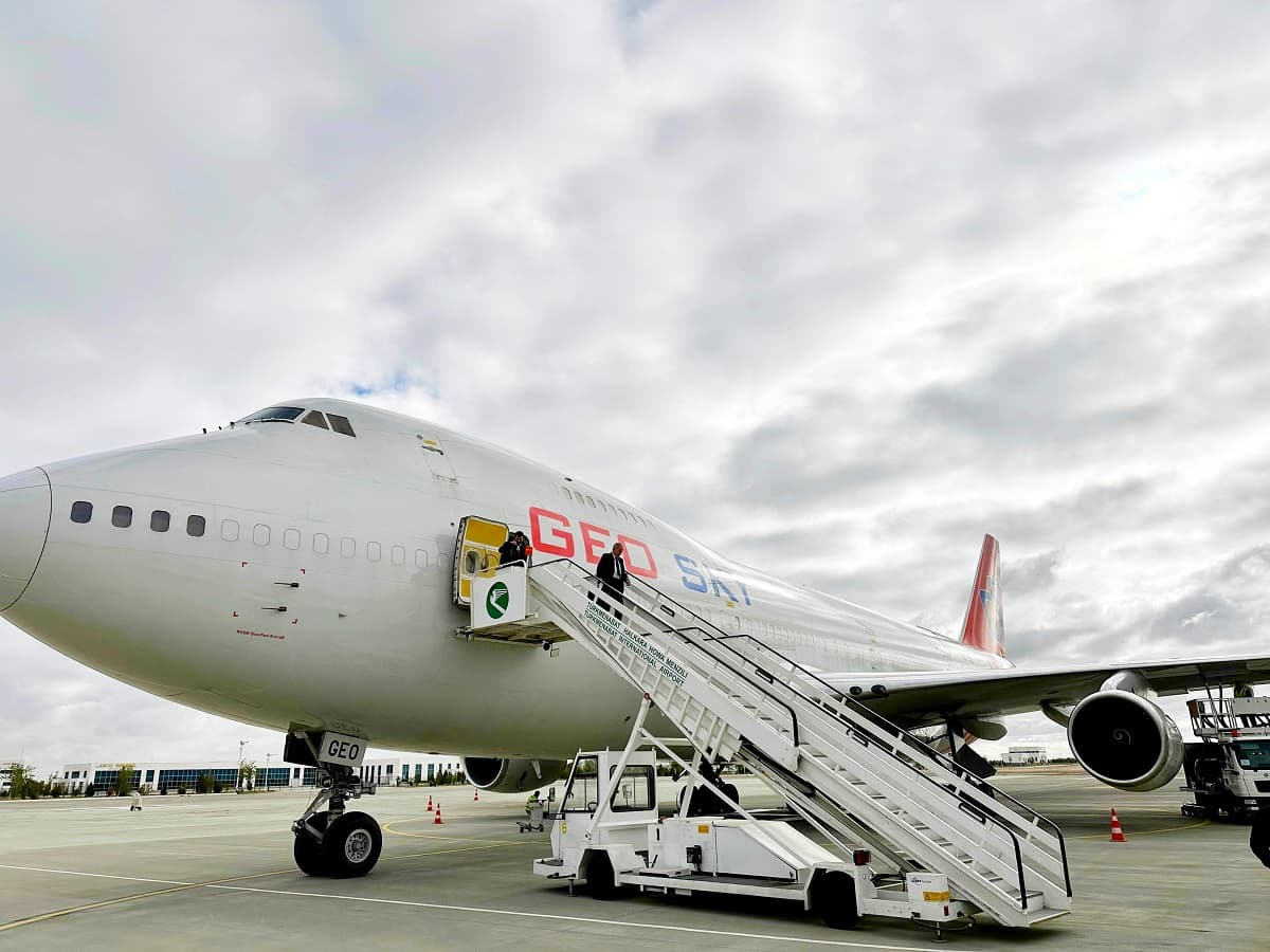 Gruziýanyň «Geosky Airlines» awiakompaniýasynyň ýük uçary Türkmenabadyň Halkara howa menziline ilkinji gonuşyny amala aşyrdy