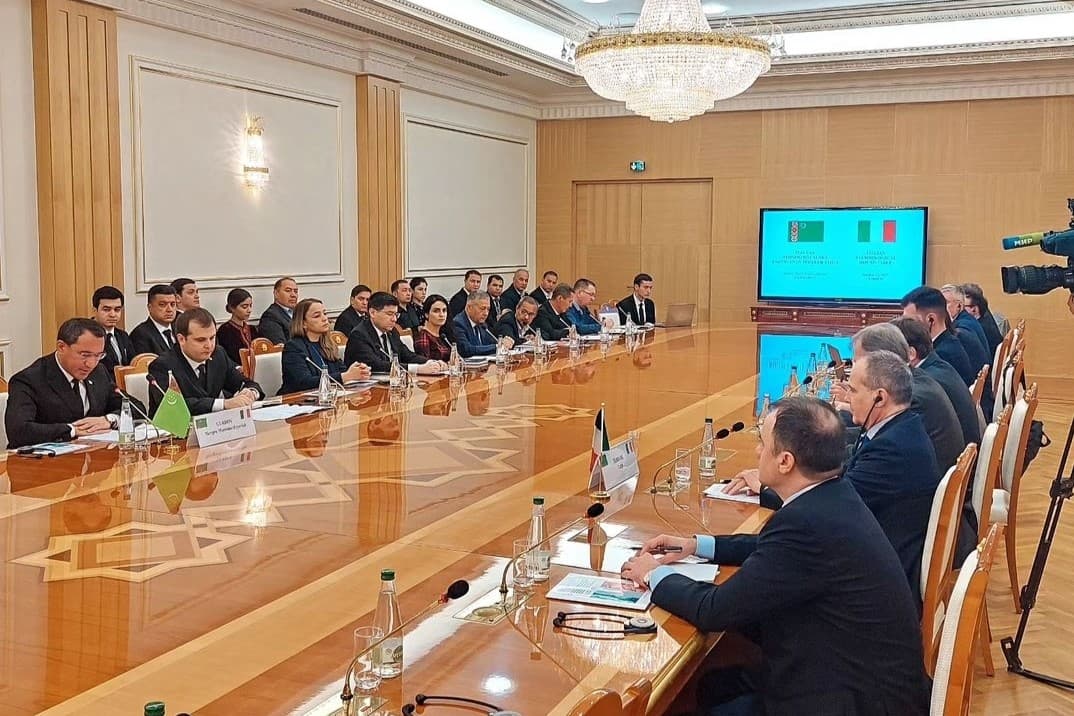 Birnäçe ýyllyk arakesmeden soň, Italiýanyň işewür wekiliýeti Türkmenistana sapar bilen geldi