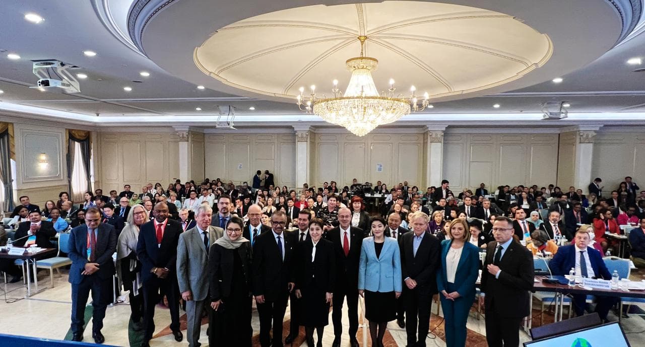Bütindünýä saglygy goraýyş liderleri Astanada BSGG-yň konferensiýasy üçin ýygnanýarlar