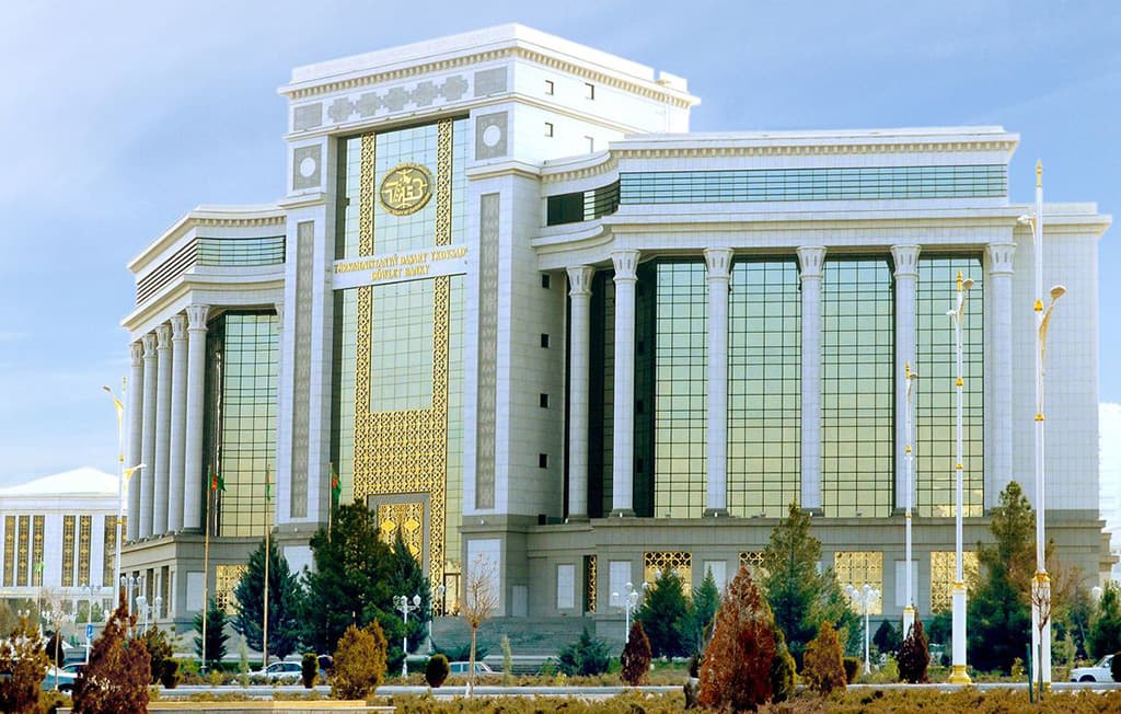vneshekonombank-turkmenistana-rasshirit-vzaimodejstvie-s-agentstvom-fitch-ratings
