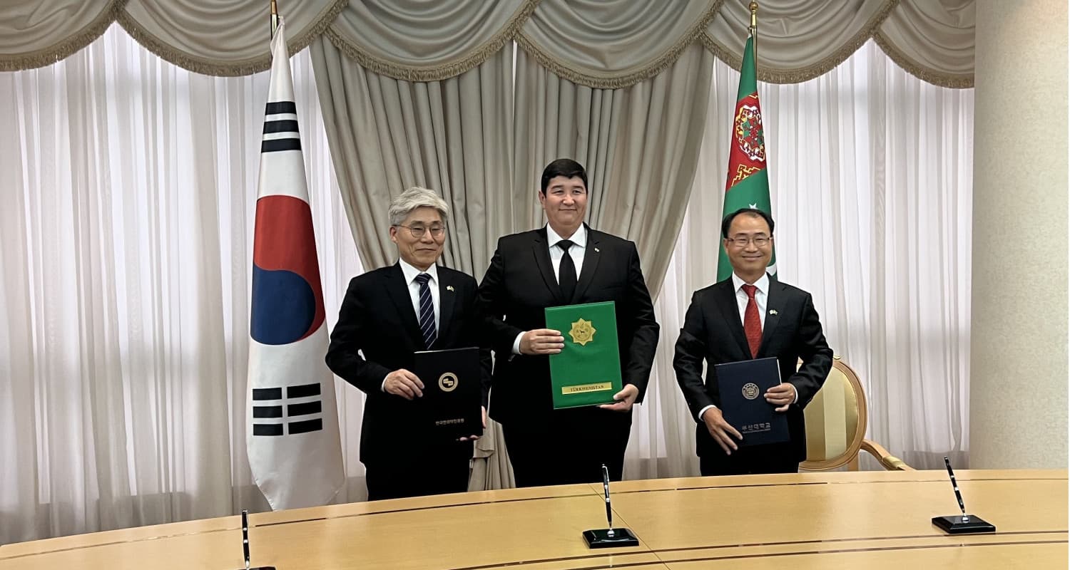 Türkmenistan we Koreýa Respublikasy ikitaraplaýyn resminamalara gol çekdi