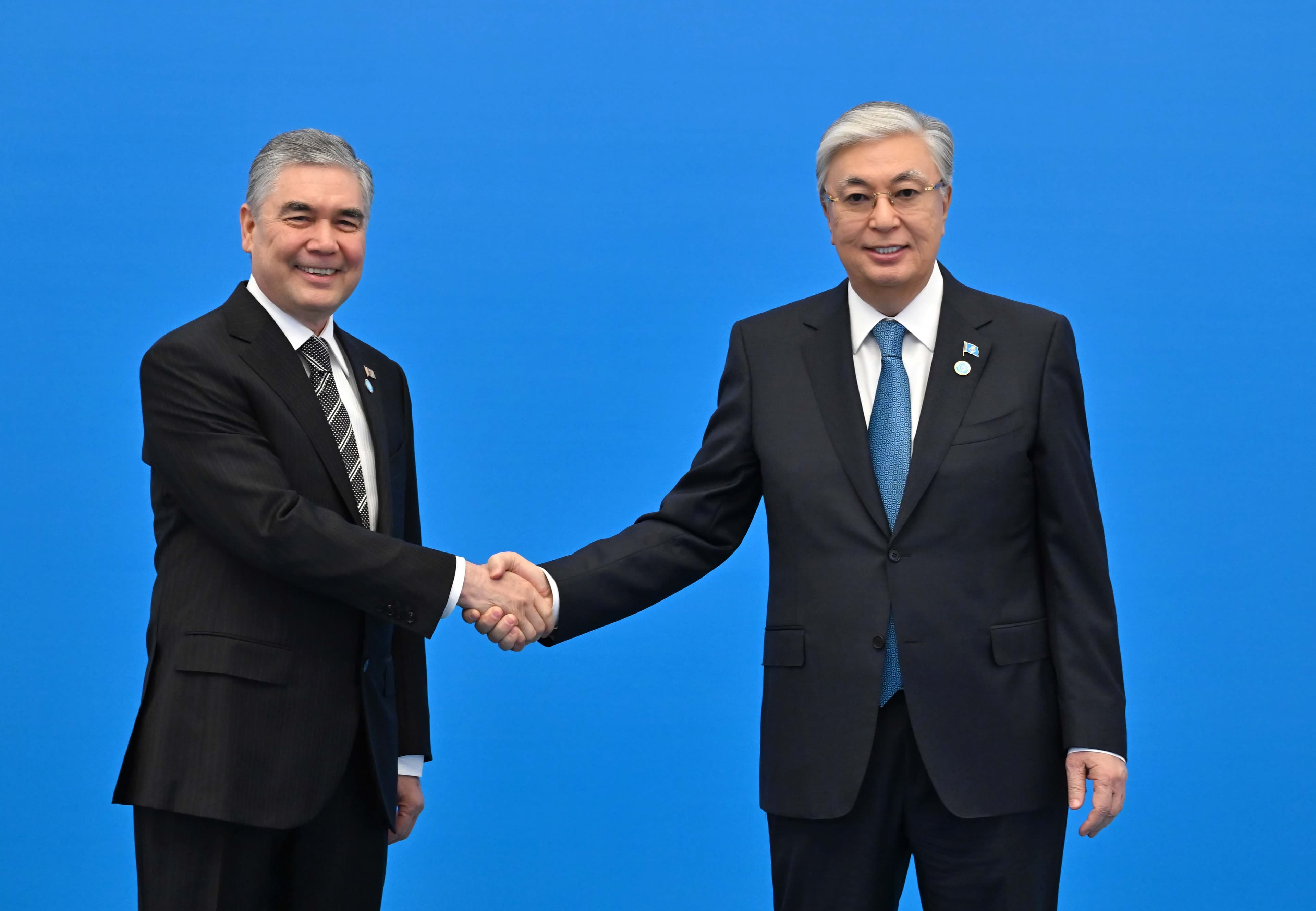 Gurbanguly Berdimuhamedow Kasym-Žomart Tokaýew bilen duşuşdy