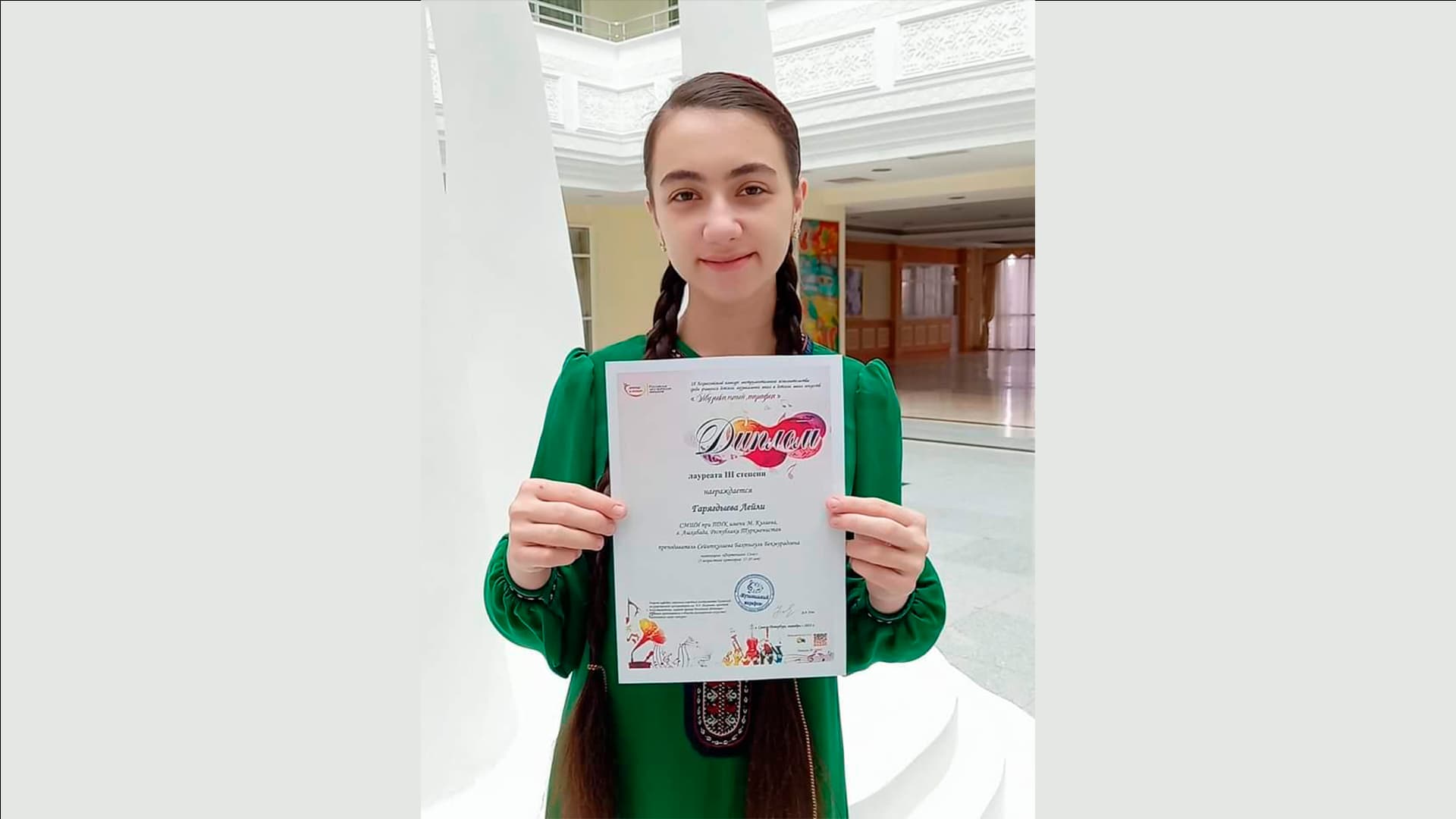 yunaya-pianistka-iz-turkmenistana-laureat-vserossijskogo-konkursa-instrumentalnogo-ispolnitelstva