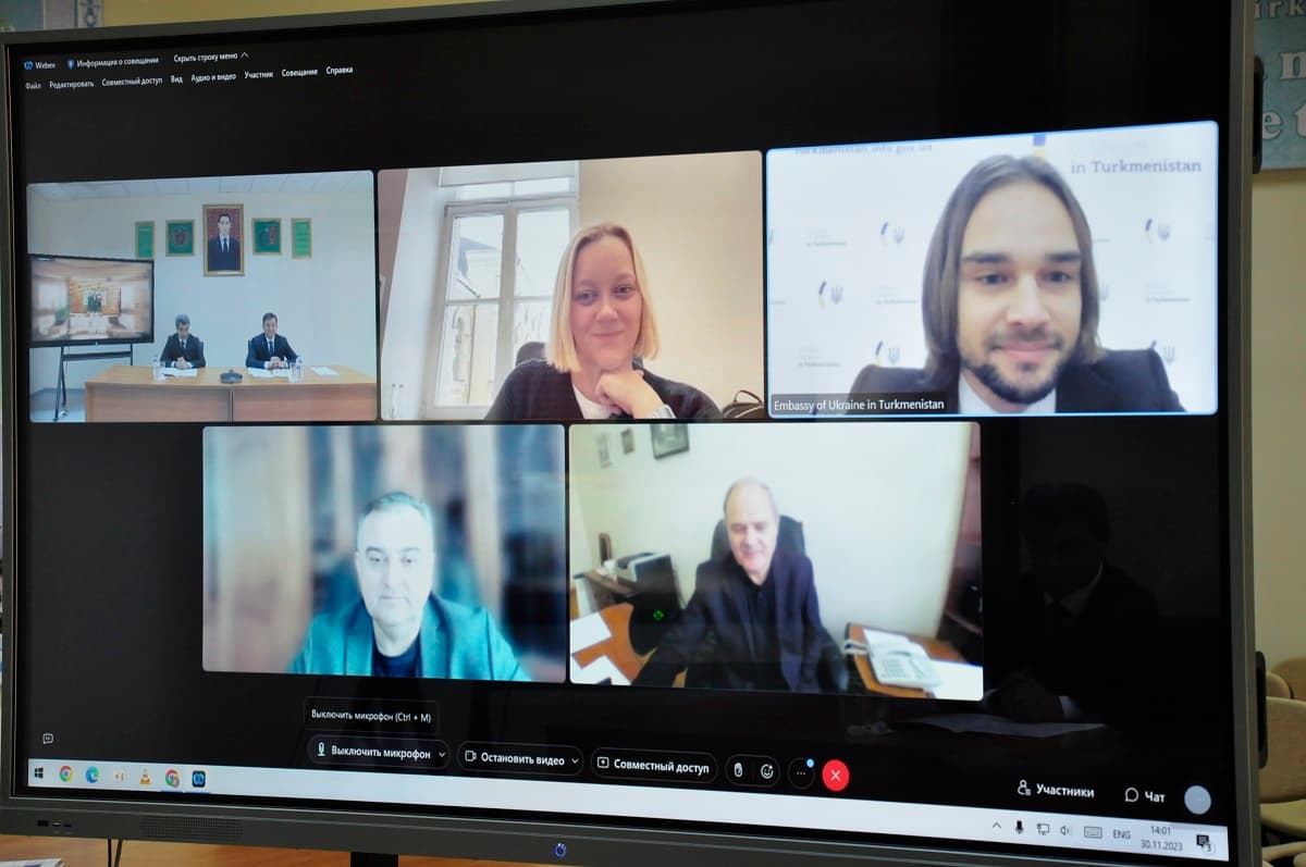 video-conference-between-higher-education-institutions-two-countries