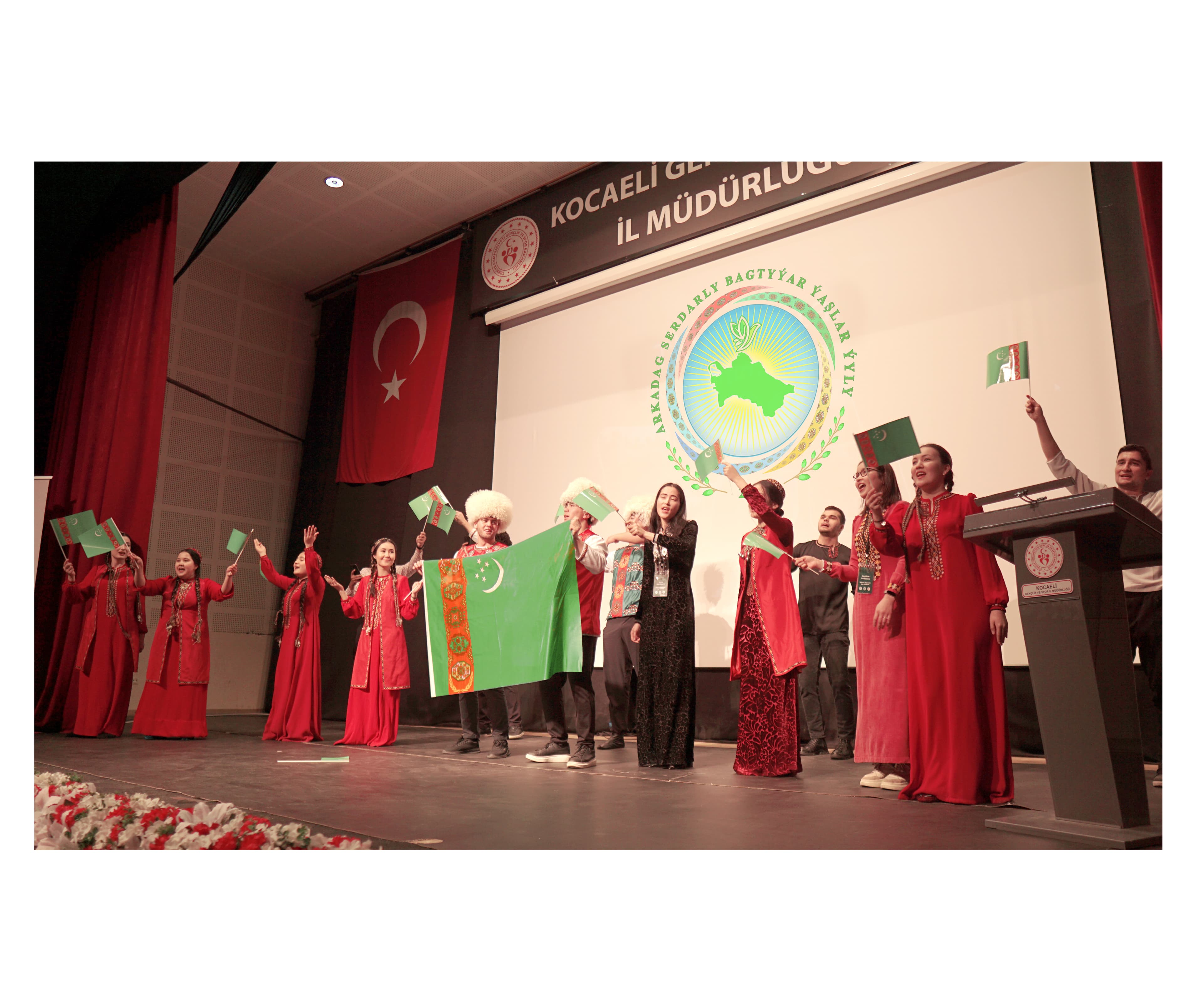 Türkiýede “Arkadag Serdarly bagtyýar ýaşlar” şygary bilen dabaraly çäreler geçirildi