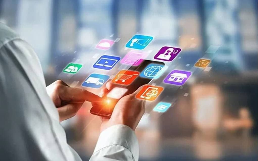 Правительство Кыргызстана перейдет на электронный формат работы