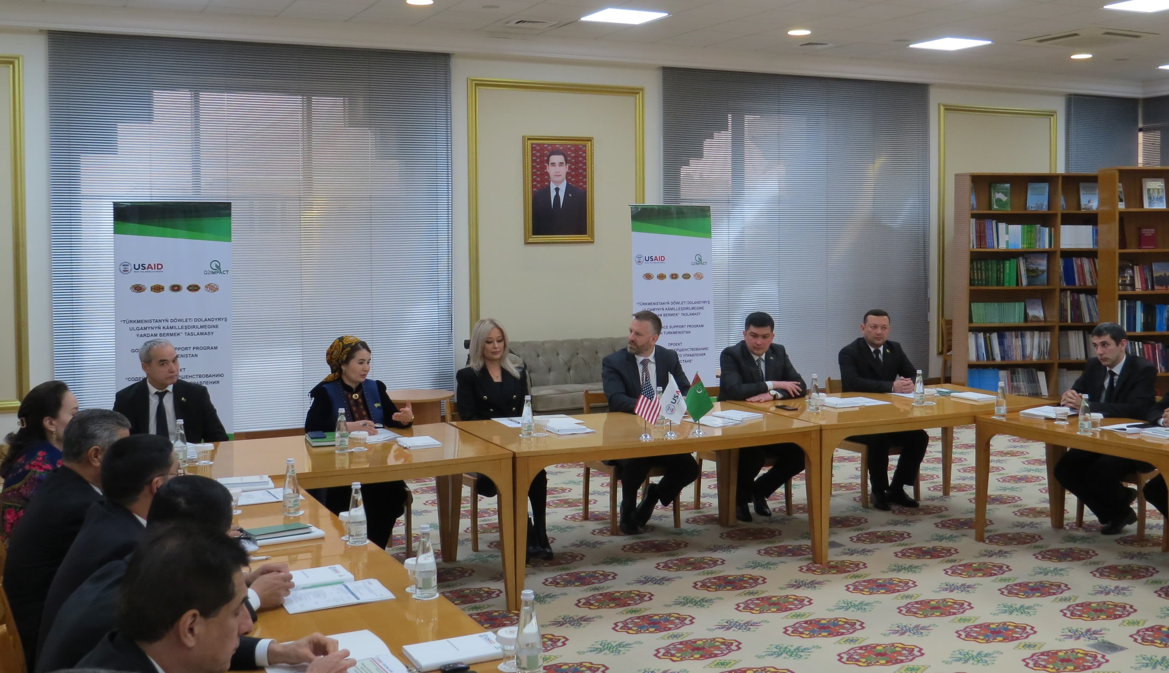 Туркменские парламентарии продвигают прозрачность и эффективное законотворчество
