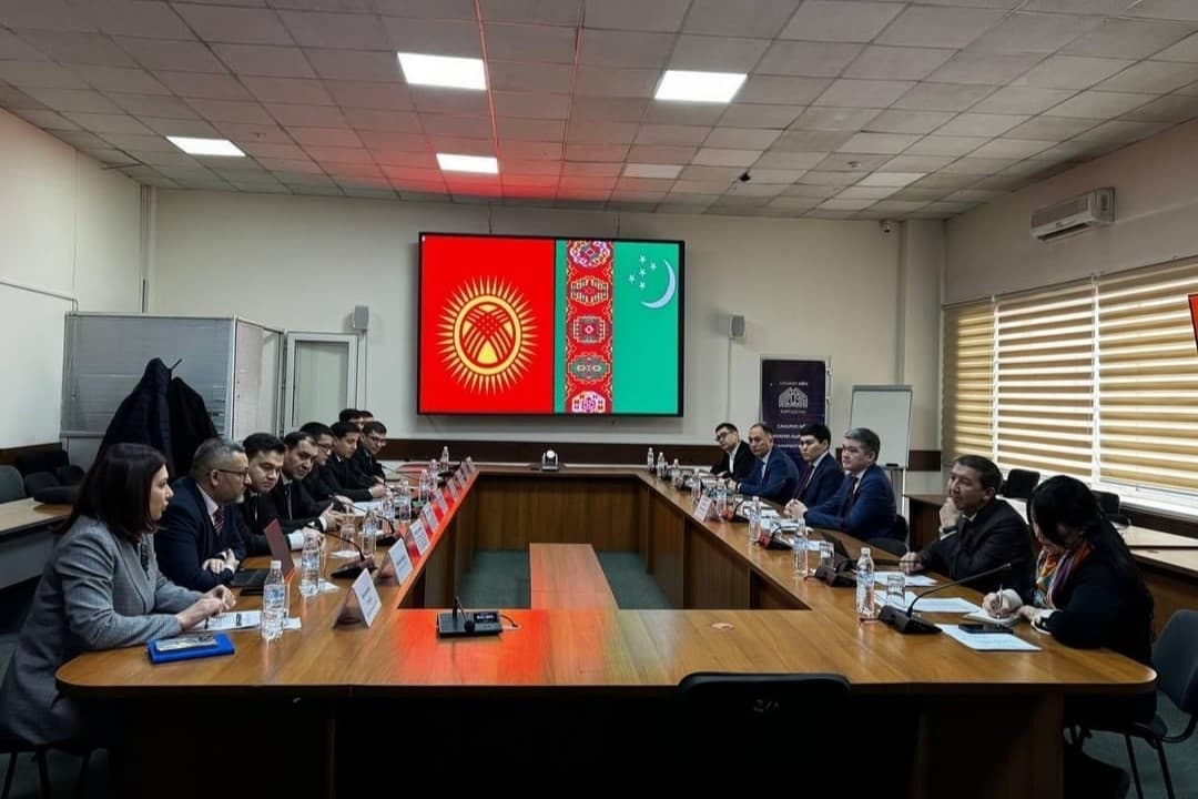Делегация «Туркменсвязь» встретилась с руководством Минцифры Кыргызстана