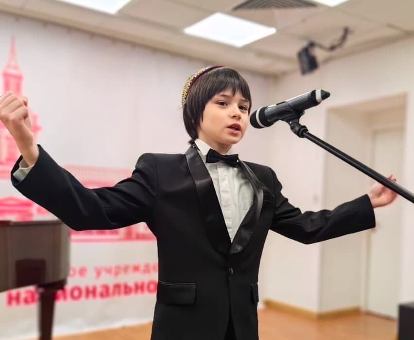 mezhdunarodnyj-konkurs-chtecov-vselennaya-slova-posvyashchennyj-300-letiyu-mahtumkuli-priglashaet