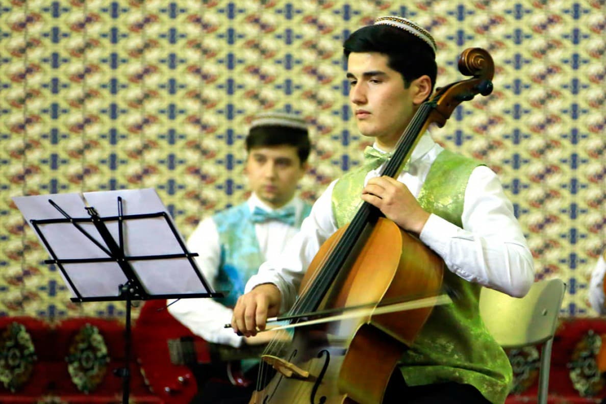student-iz-turkmenistana-laureat-mezhdunarodnogo-konkursa-koncertmejsterskogo-iskusstva-i-ansamblevogo-ispolnitelstva