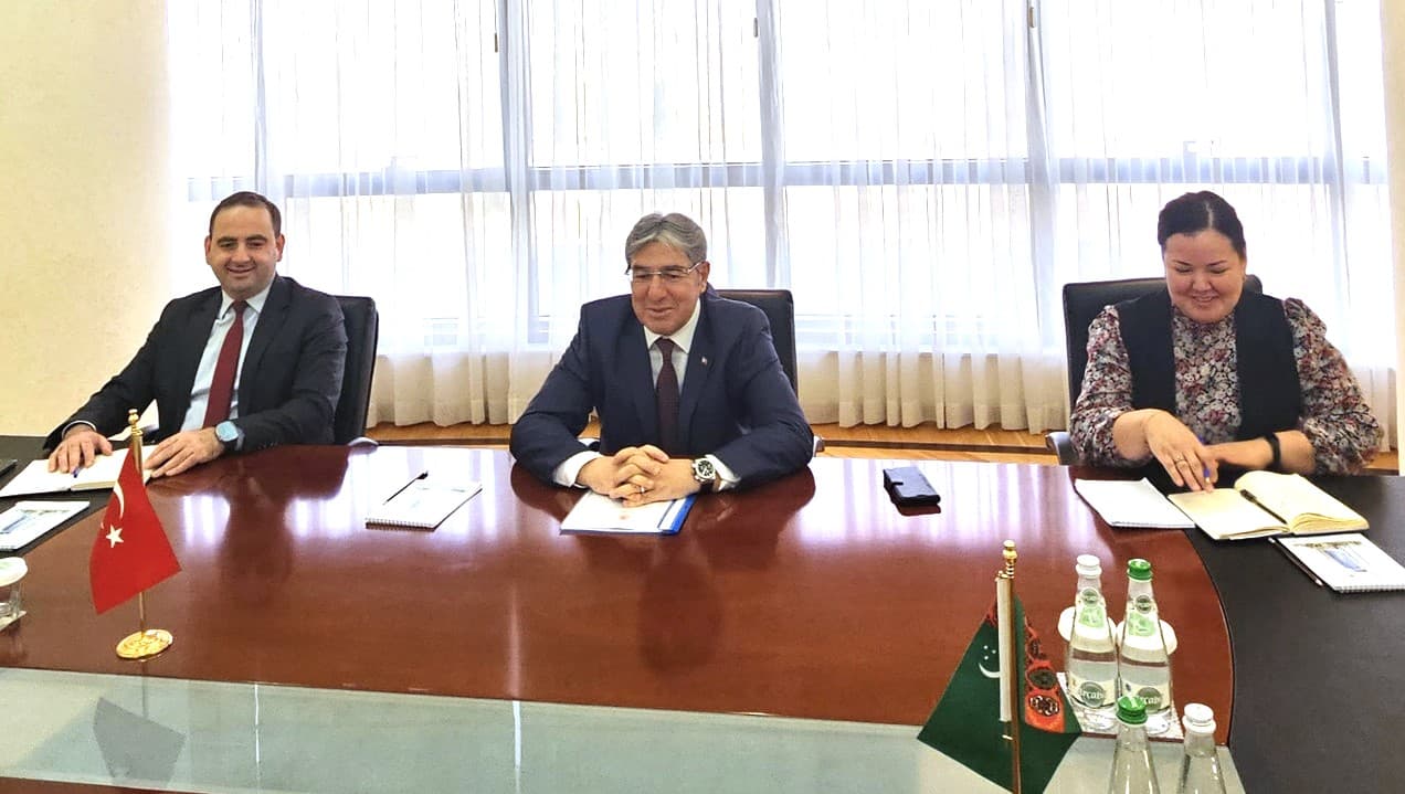 В МИД Туркменистана обсудили реализацию договоренностей с Турцией, в том числе в энергетике