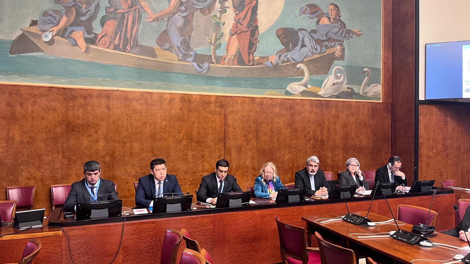 vo-dvorce-nacij-v-zheneve-chestvovali-mahtumkuli-v-svyazi-s-300-letiem