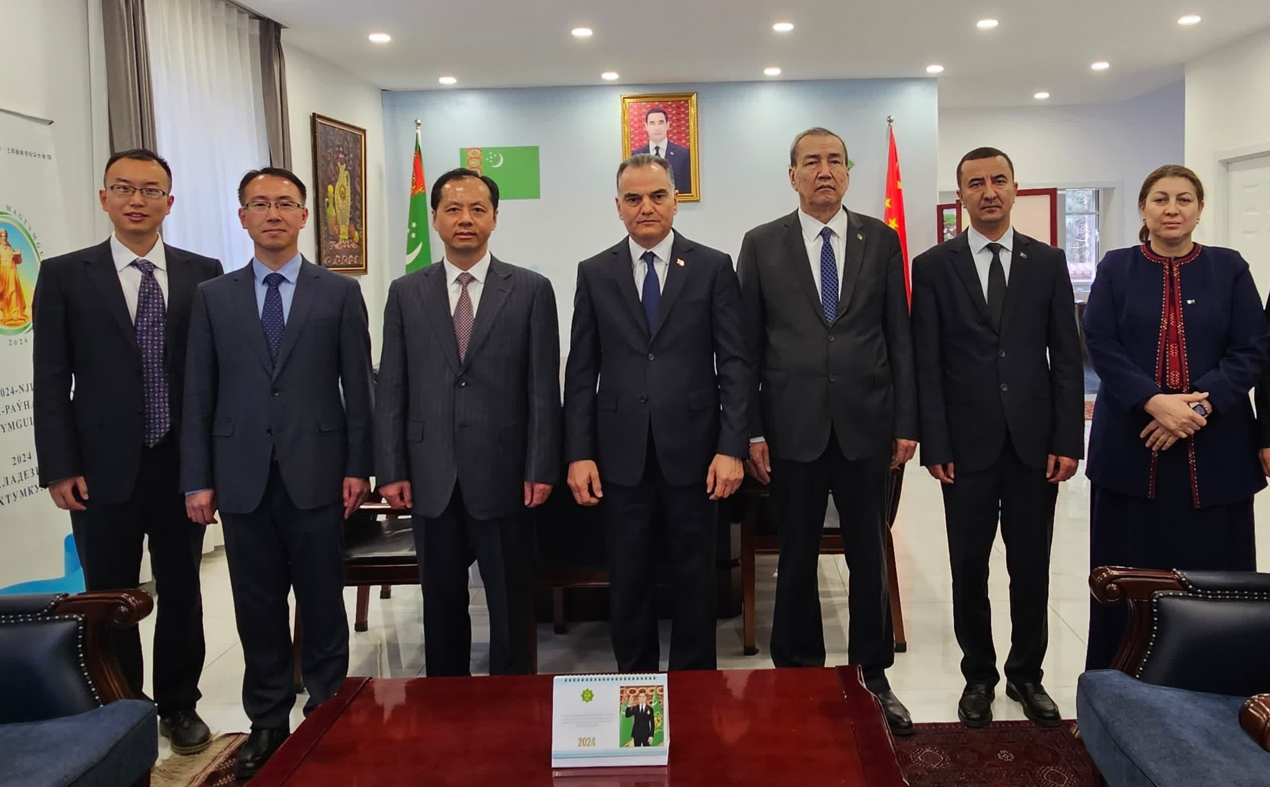 turkmenskij-posol-obsudil-s-ispolnitelnym-direktorom-sekretariata-ca-kitaj-perspektivy-sotrudnichestva