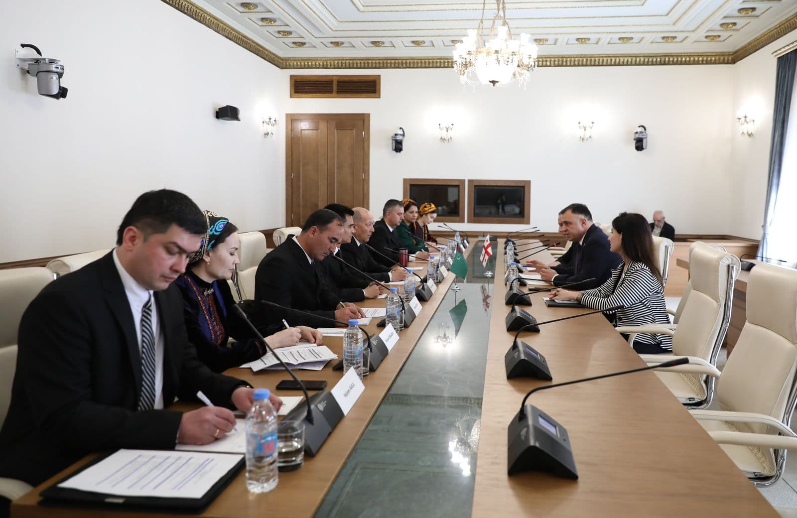 Делегация Меджлиса Туркменистана провела переговоры в парламенте Грузии