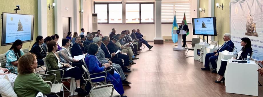 v-almaty-proshla-konferenciya-posvyashchyonnaya-300-letiyu-mahtumkuli-fragi