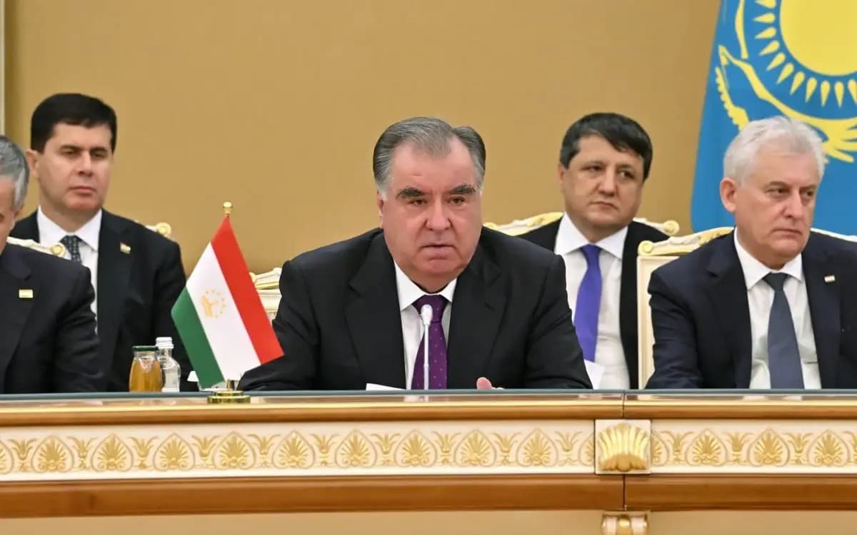 emomali-rahmon-predlozhil-provesti-v-dushanbe-pervuyu-vstrechu-ministrov-promyshlennosti-stran-ca