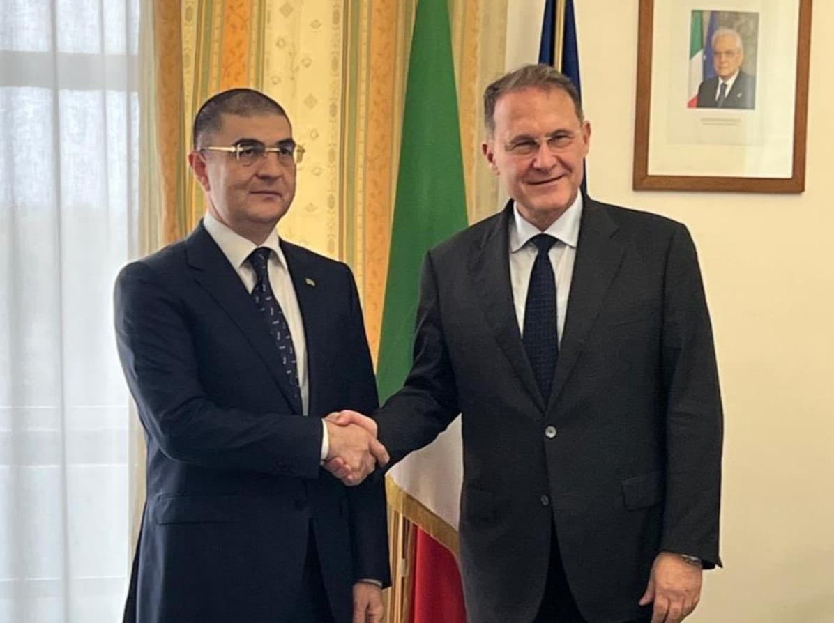 Türkmen ilçisi Italiýanyñ Daşary işler wise-ministri bilen duşuşdy