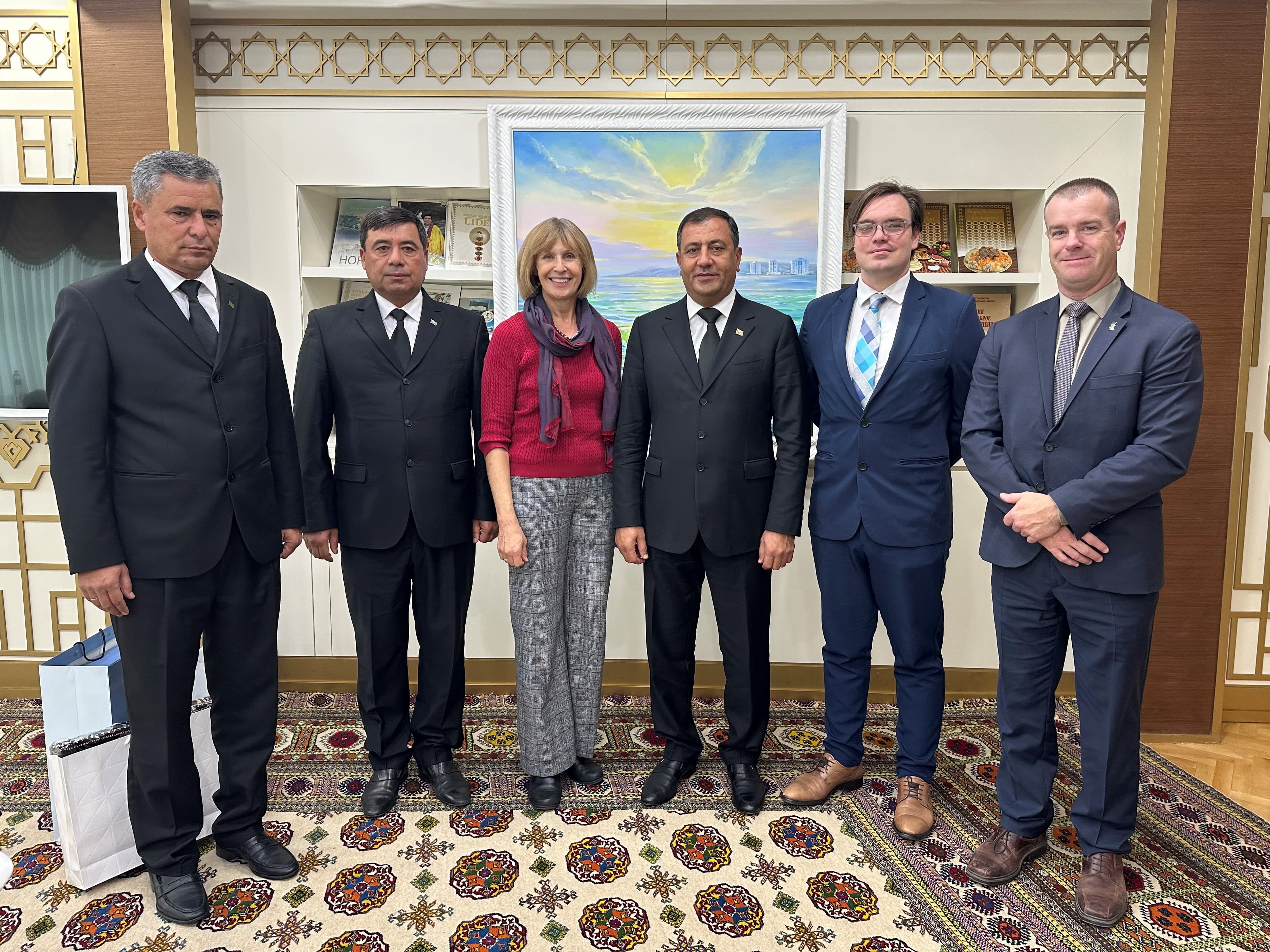 ABŞ-nyň Türkmenistandaky ilçisiniň Balkan welaýatyna sapary