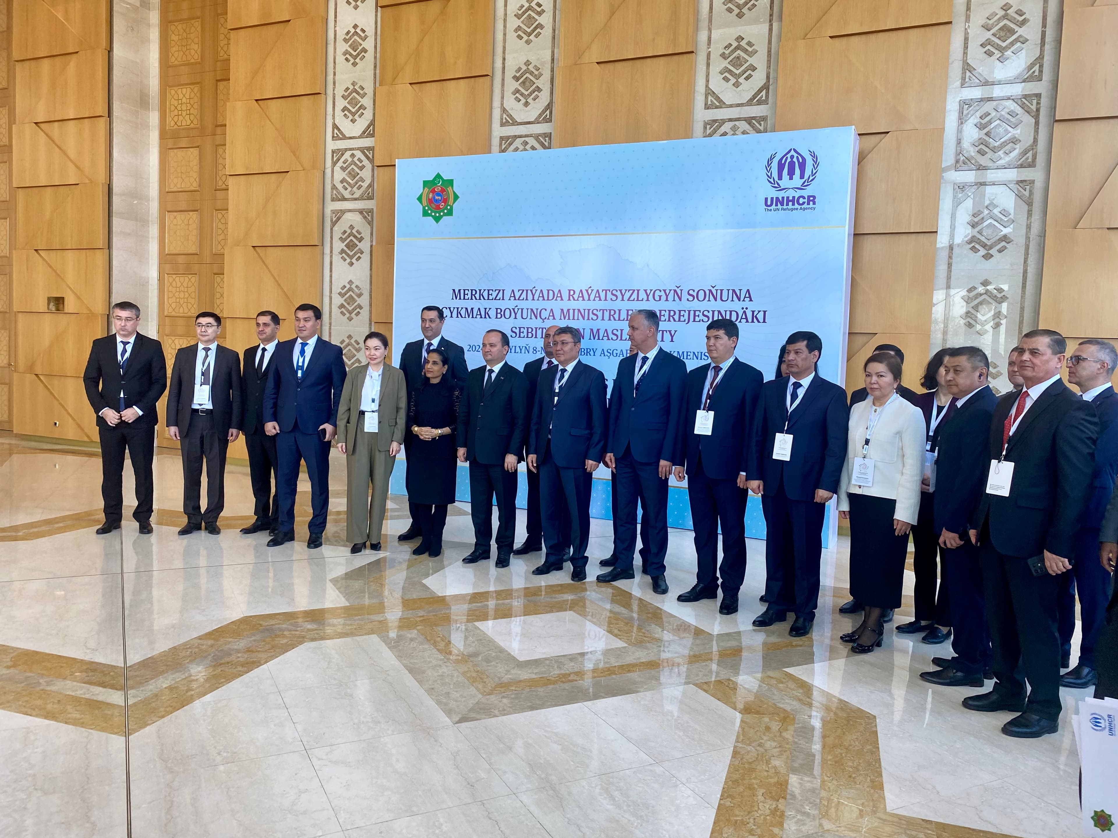 v-ashhabade-obsudili-puti-likvidacii-bezgrazhdanstva-v-centralnoj-azii