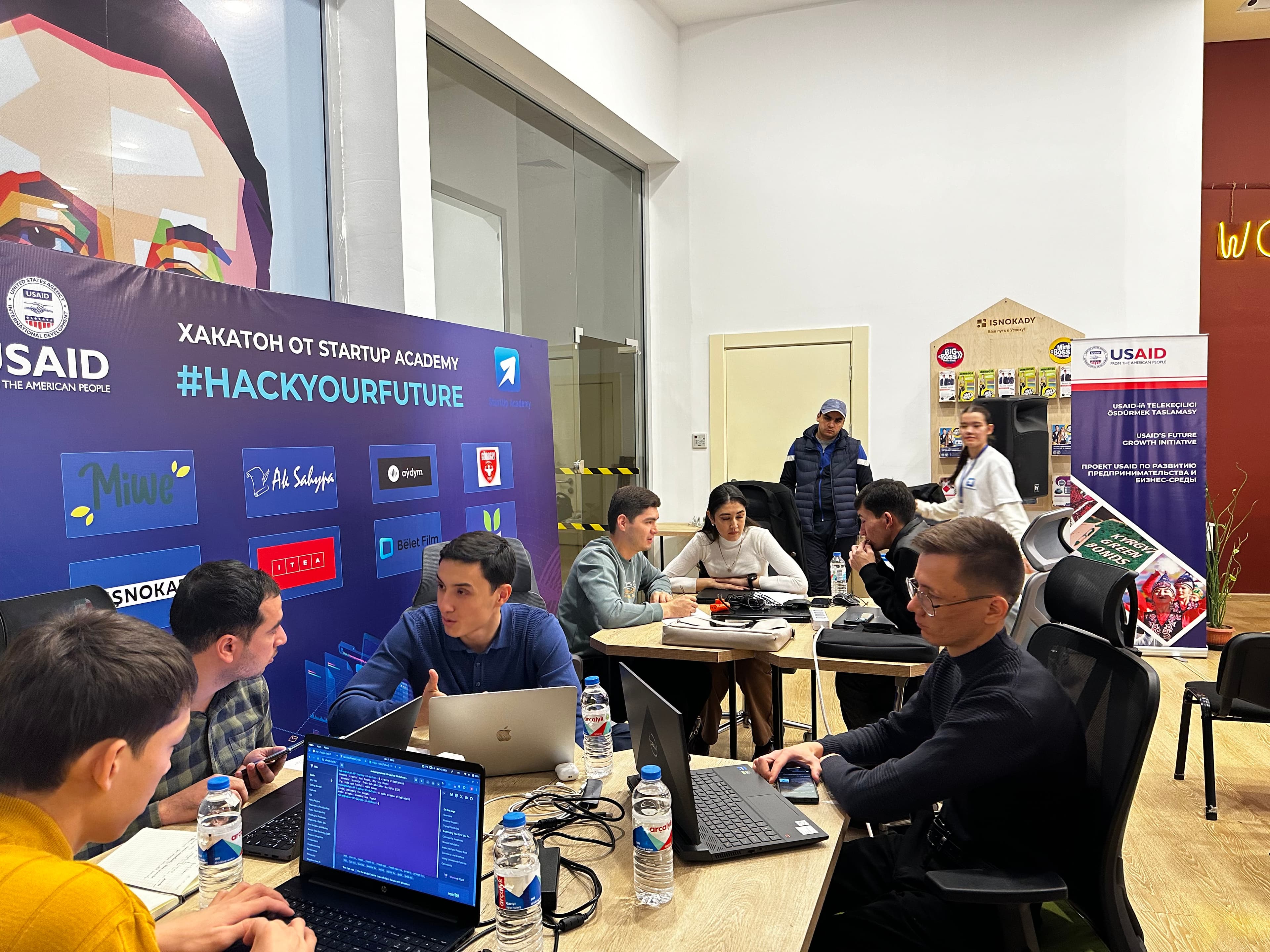 usaid-provel-v-ashhabade-hakaton-dlya-ukrepleniya-startap-ekosistemy-turkmenistana