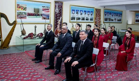 teachers-maya-kulyyewa-turkmen-national-conservatory-presented-new-books