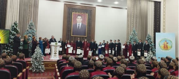 results-book-reading-competition-among-students-have-been-summed