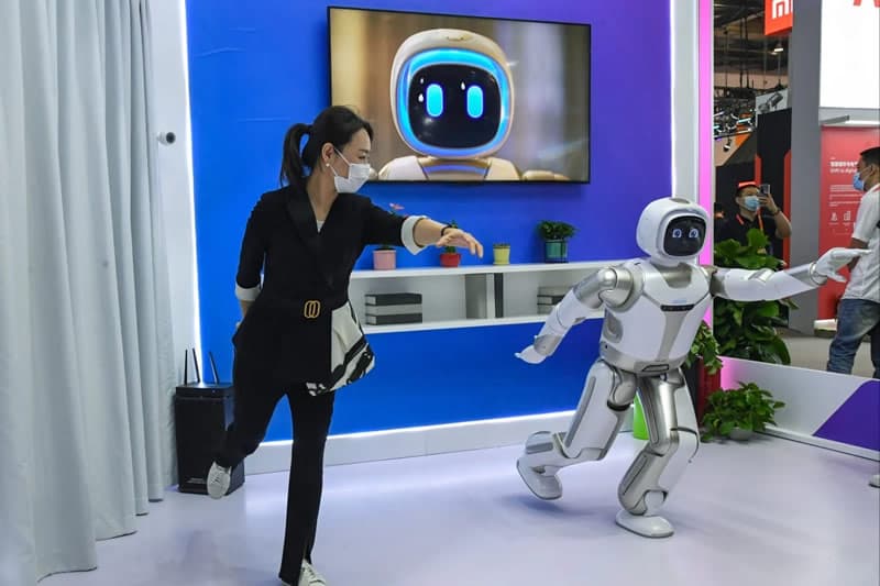 first-ever-human-versus-humanoid-robot-marathon-will-take-place-china