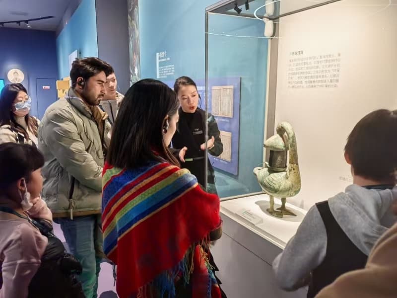 merkezi-aziyanyn-talyplary-hytayyn-medeniyetine-aralasyar