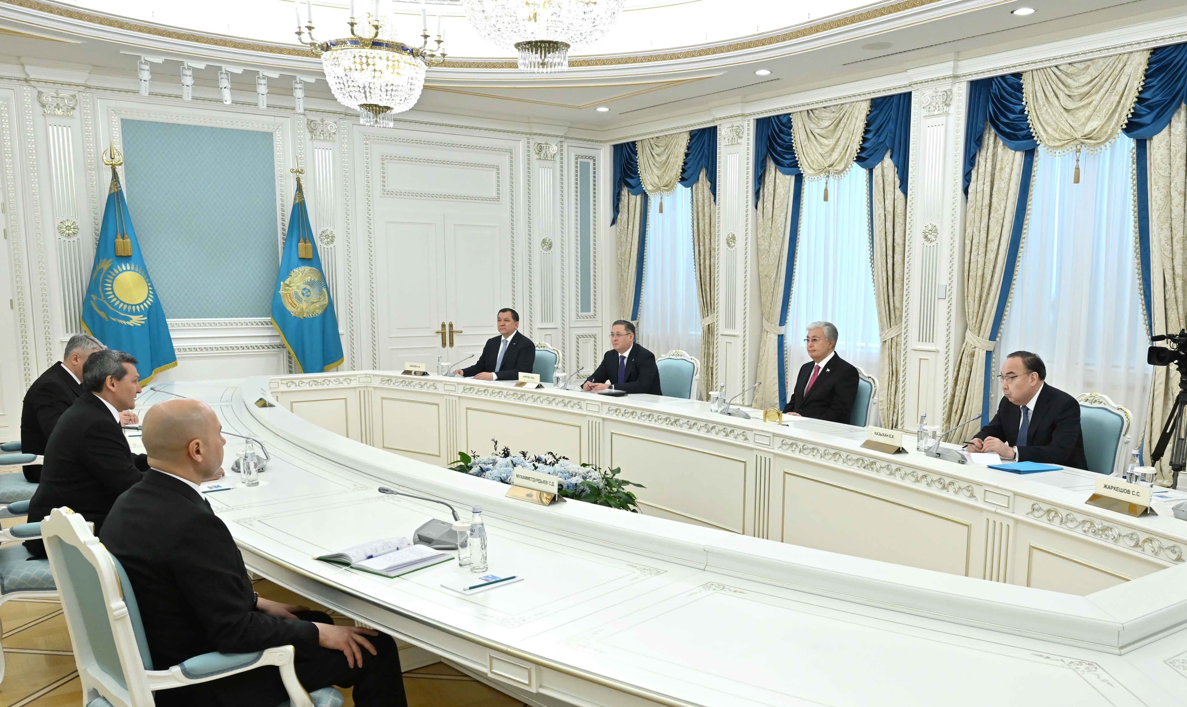 wise-premyer-turkmenistanyn-dasary-isler-ministri-gazagystanyn-prezidenti-bilen-dususdy