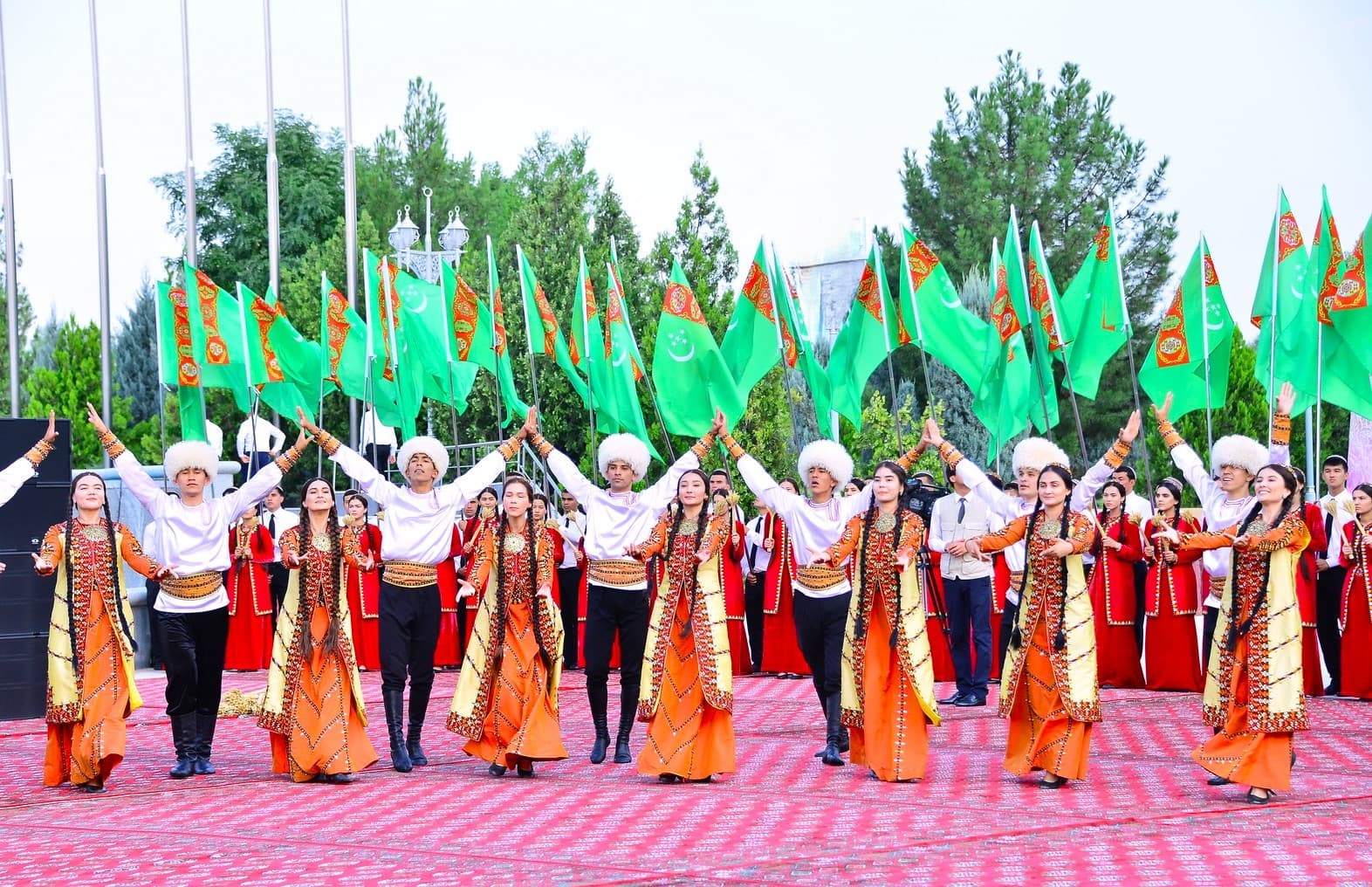 sakarchage-etrap-wins-1-million-prize-best-performance