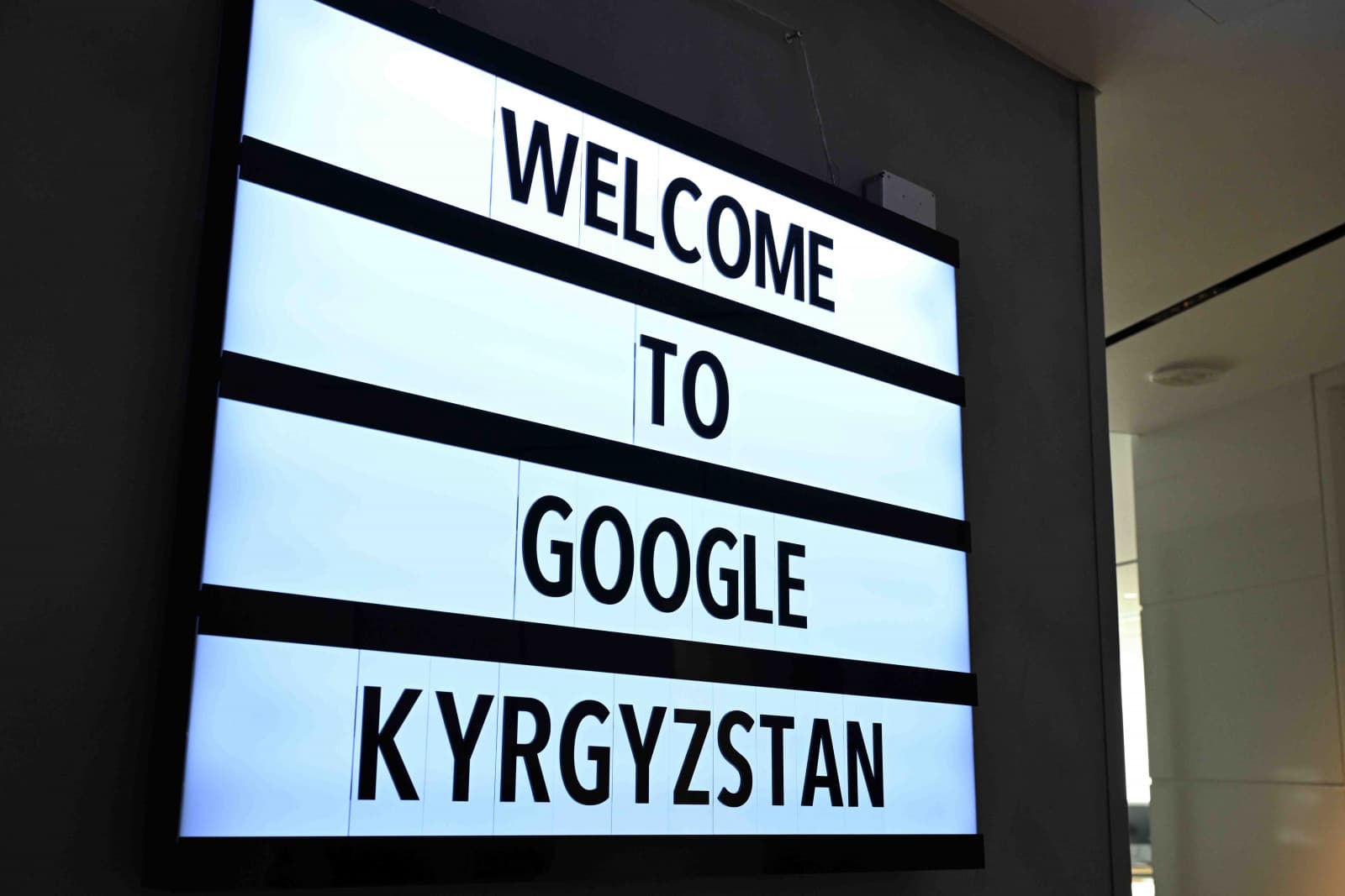 Kyrgyzstan to activate cooperation with Google in digital education
