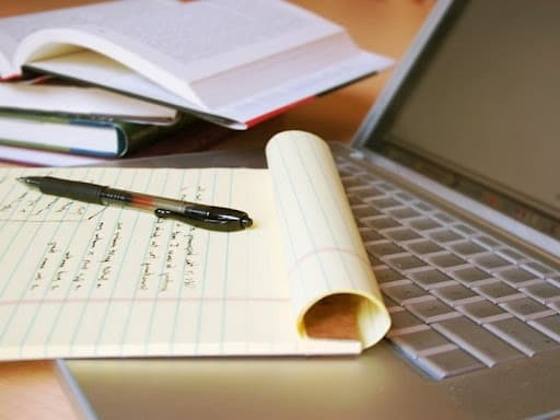 turkmen-dowlet-maliye-instituty-talyplary-makala-yazmak-boyunca-baslesige-gatnasmaga-cagyryar