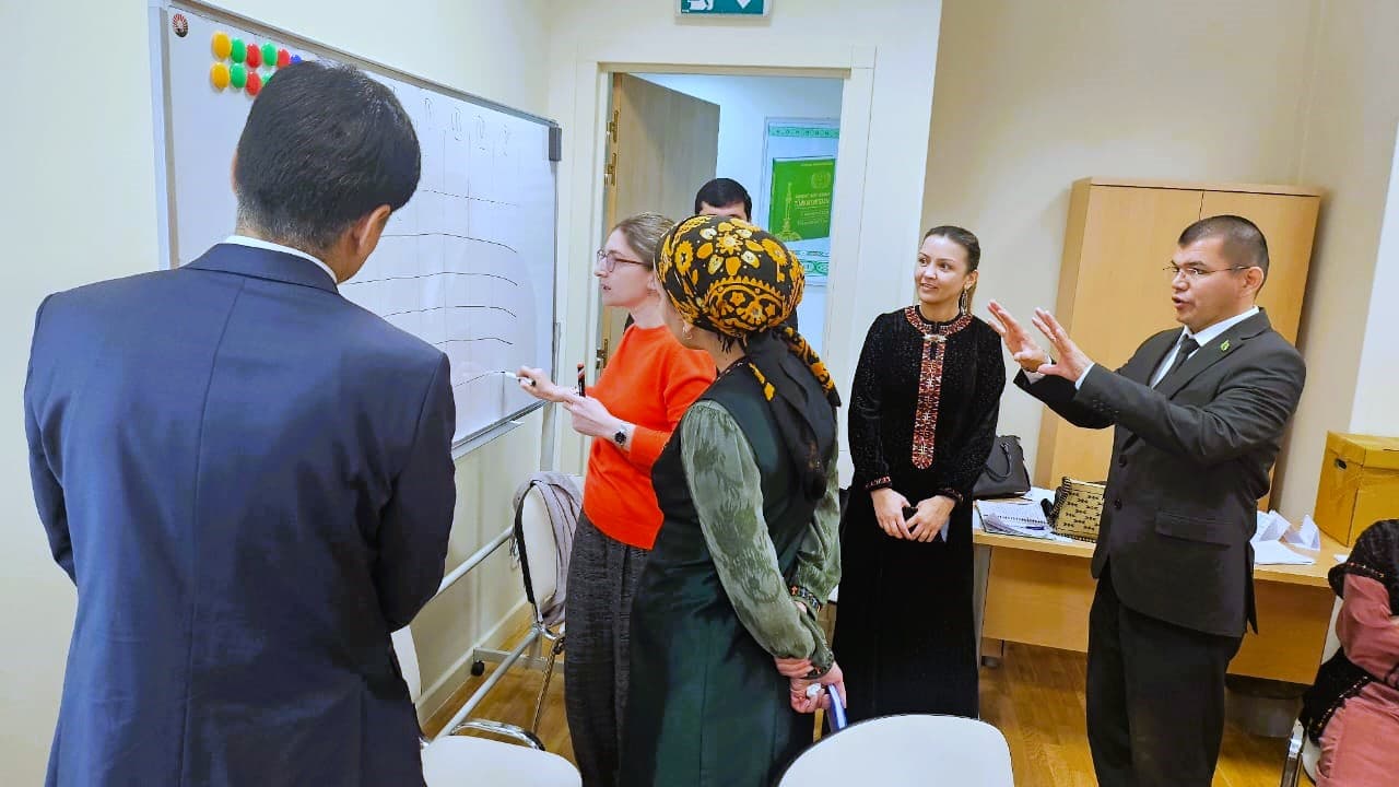 unicef-promotes-improvement-social-work-education