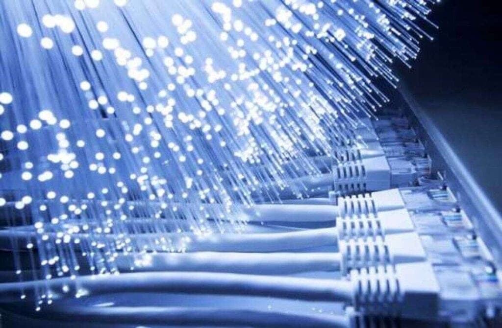 kazakhstan-plans-lay-fiber-optic-communication-line-through-turkmenistan