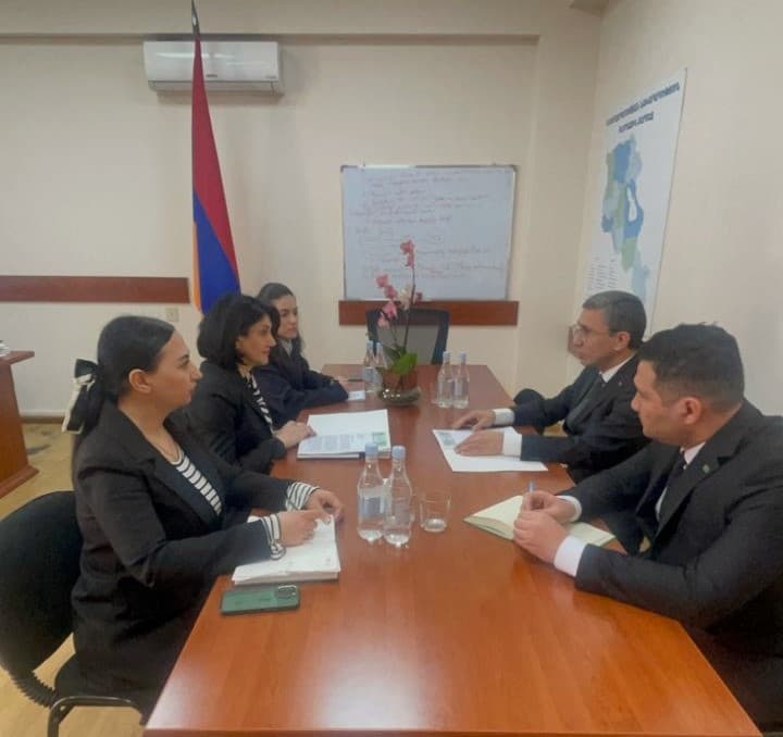 turkmenistan-bilen-ermenistan-respublikasynyn-arasynda-saglygy-gorayys-ulgamynda-hyzmatdaslyk-meseleleri-ara-alnyp-maslahatlasyldy